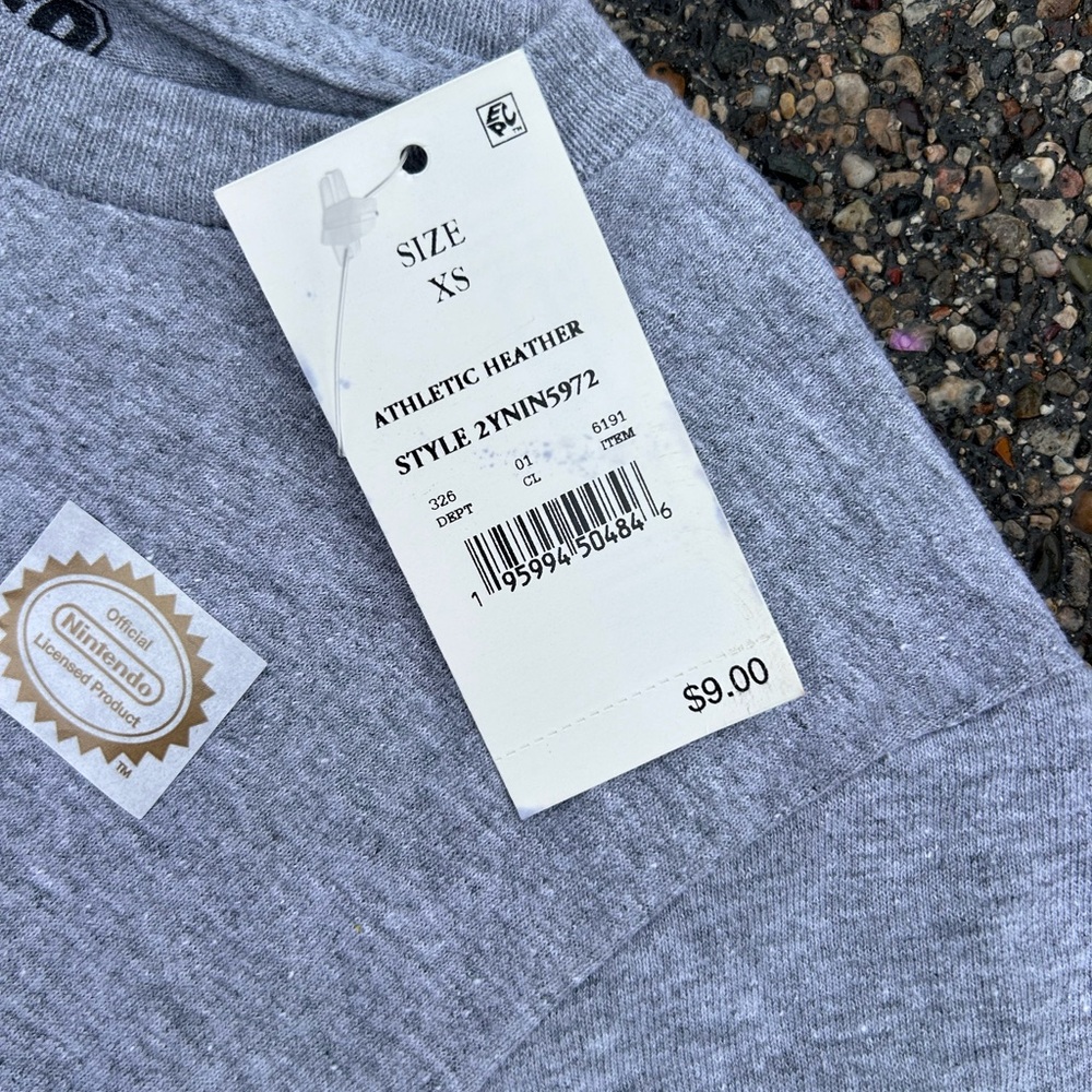 Super Mario brothers T-shirt extra small - Picture 2 of 3